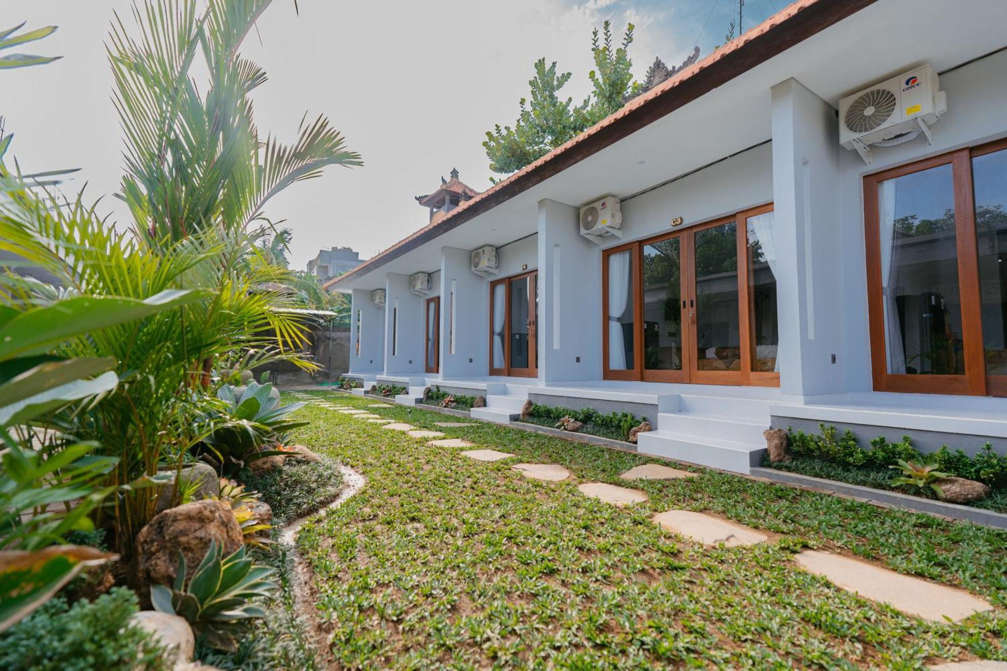 סמיניאק Pondok Puspa Sumekar מראה חיצוני תמונה